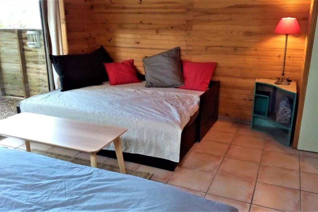 Liausson Studio 32M2 - Dans Propriete Avec Vue Imprenable Sur Le Lac Du Salagou מראה חיצוני תמונה